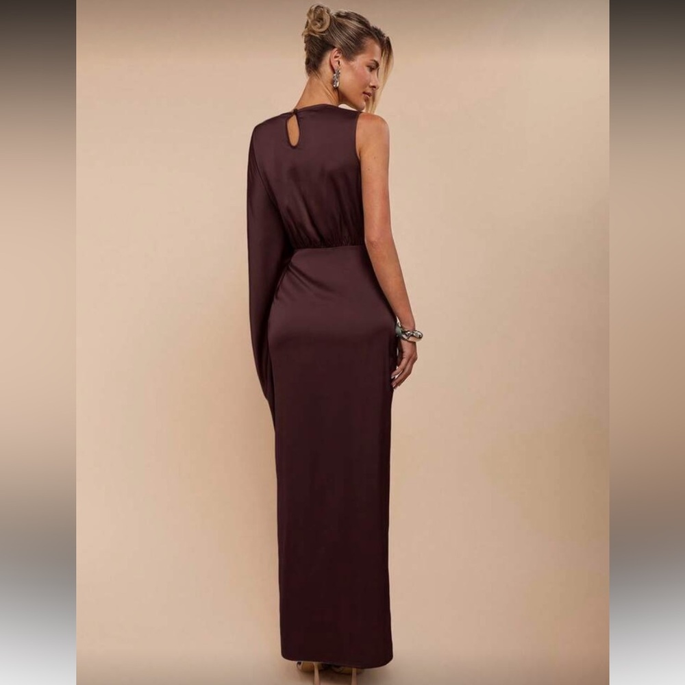 Elegant Brown One Shoulder Slit Thigh  Evening Gown - Picture 3 of 7